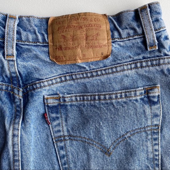 Vintage Levi’s 551 Denim Cut off Shorts - Picture 3 of 6